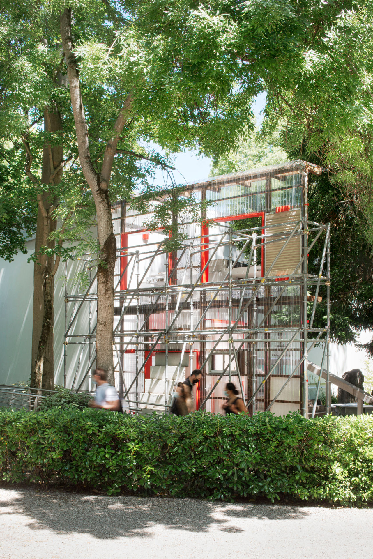 Installation Design : SUNAKI Inc.<br/>Photo : Alberto Dtrada